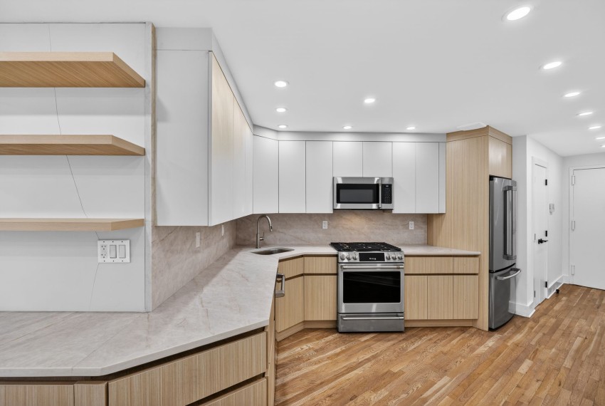 06_1139_Prospect_Ave_Brooklyn_NY_11218-Kitchen-3D2A4864